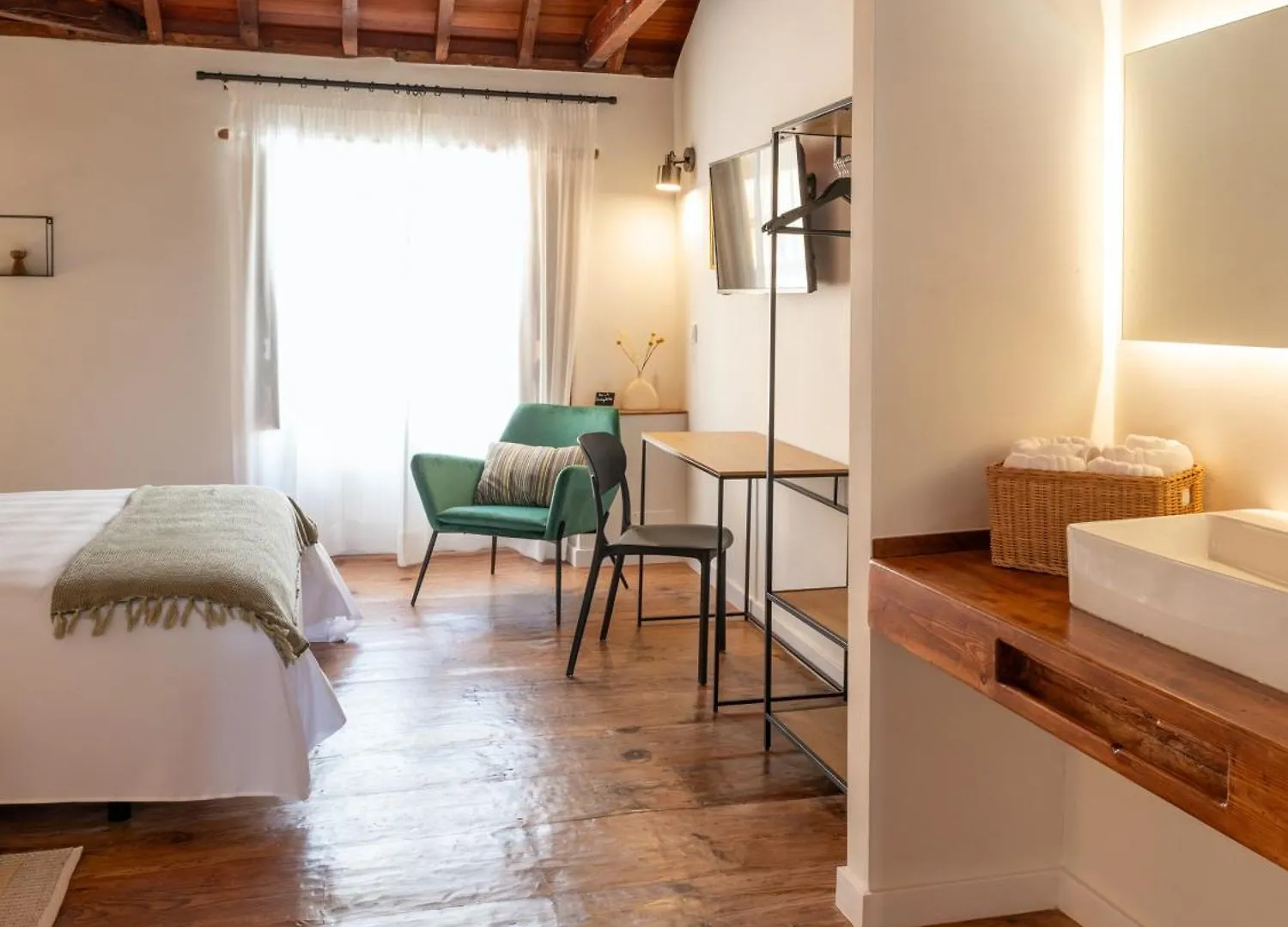 Laguna Cool Living La Laguna  Hotel